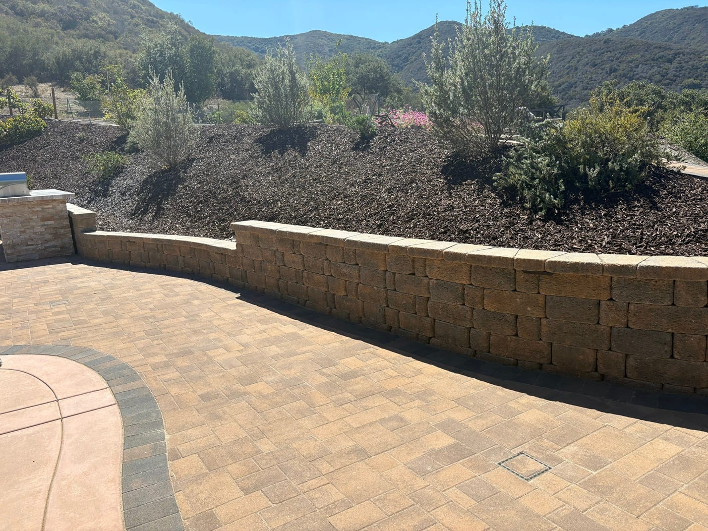 Hardscape Retaining Wall Services Hardscape Retaining Wall Services